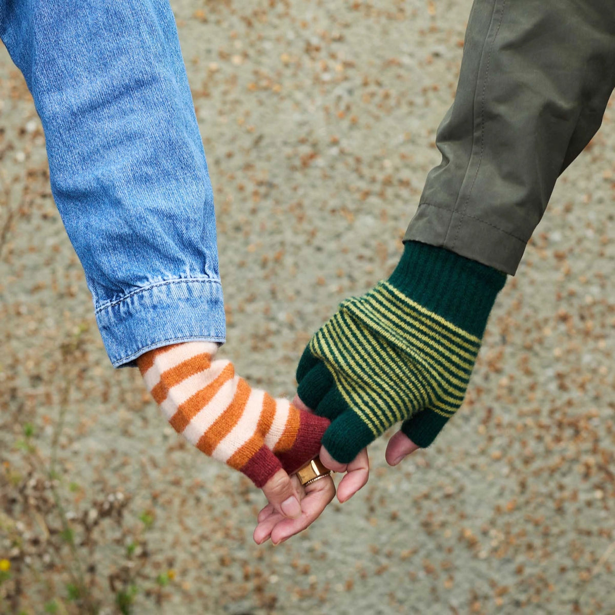 Lambswool wrist warmers (Stripes)