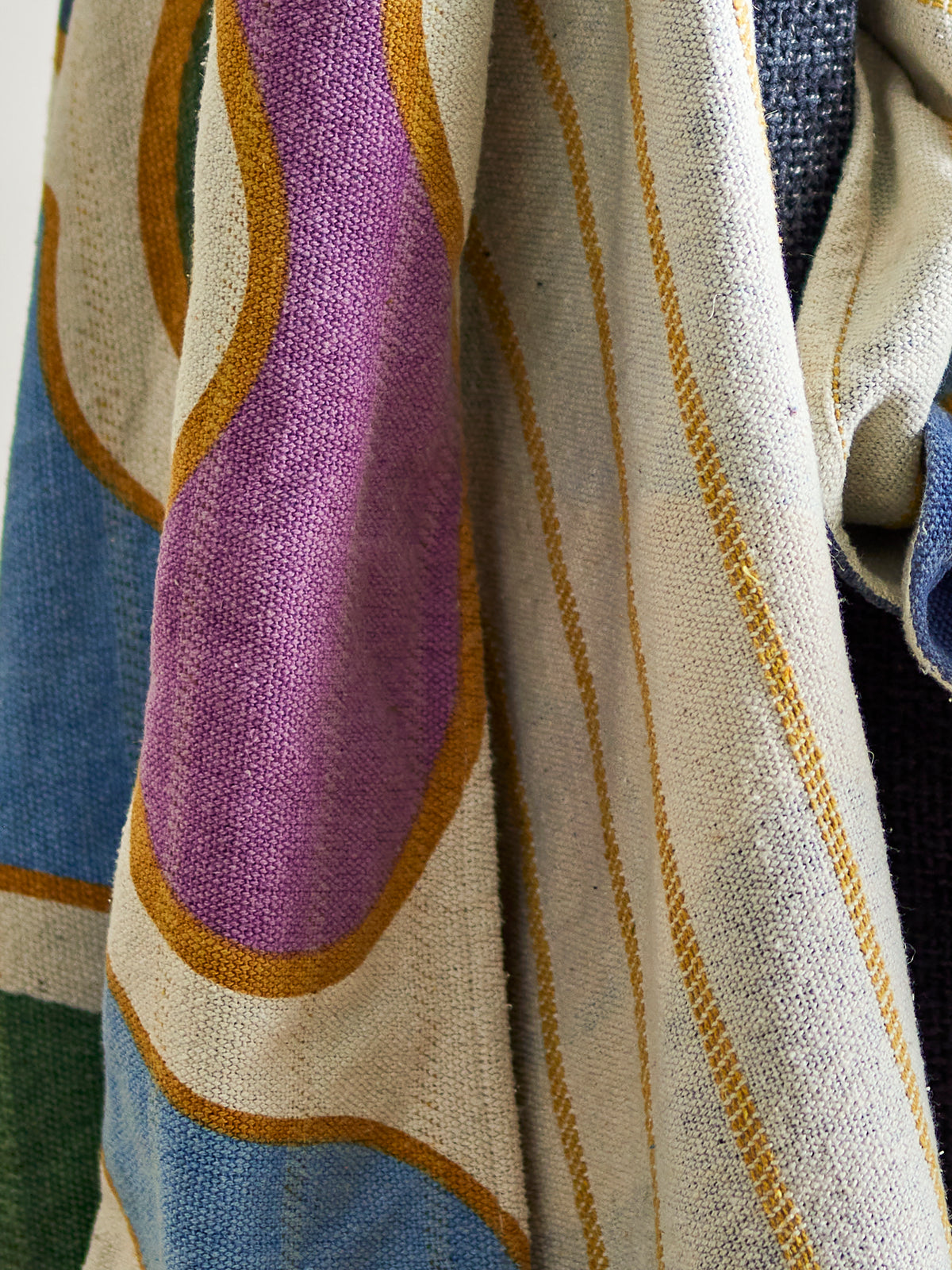 Salacia throw